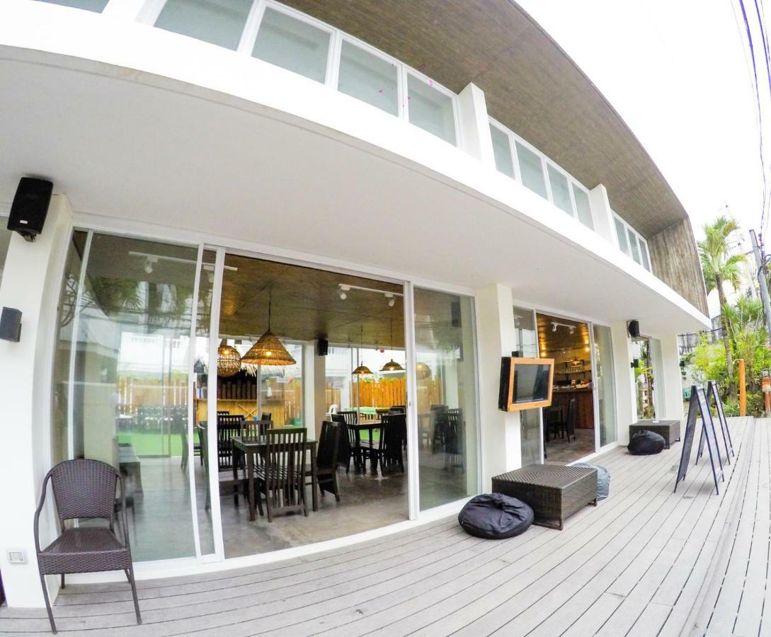 Seabird International Resort Balabag  Exterior photo